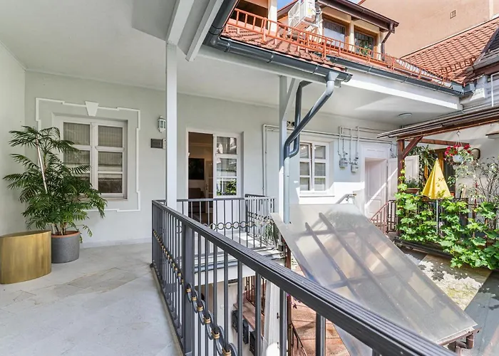 Krone Apartment