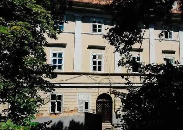 Old Town Luxury Segment